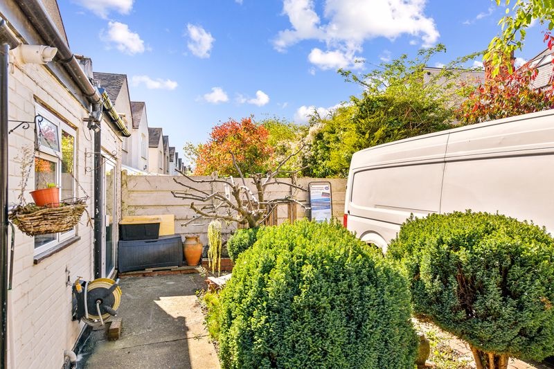 IVY GATE- click for photo gallery